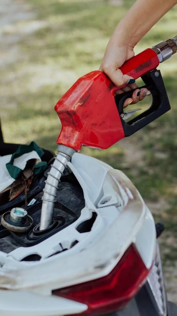 कच्चं तेल कडाडलं, पेट्रोल-डिझेलचे दरही वाढणार?