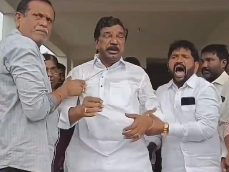 Station Ghanpur thatikonda rajaiah cries as he not getting MLA ticket from BRS T Rajaiah: కేసీఆర్‌ షాక్‌తో టి.రాజయ్య కన్నీరు! కింద పడిపోయి మరీ ఏడ్చేసిన బీఆర్ఎస్ ఎమ్మెల్యే