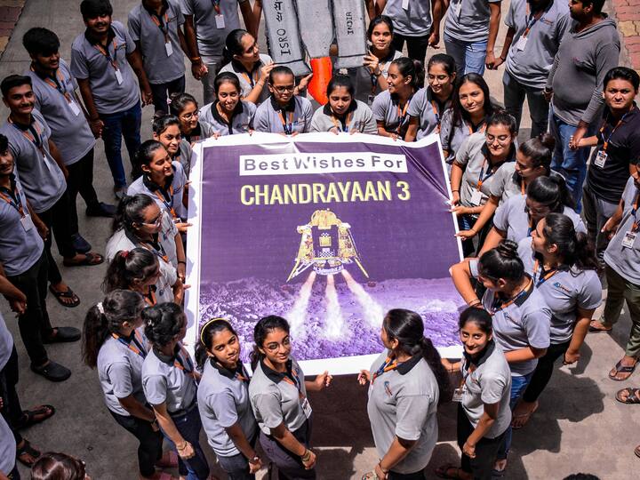 Students of Ashadeep School in Gujarat's Surat held a banner wishing the successful landing of Chandrayaan-3's on the surface of the Moon. (Image Source: PTI)
