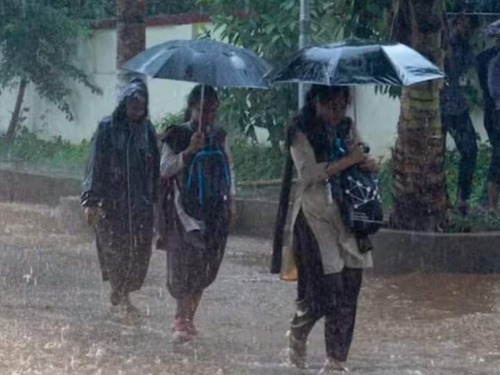 Uttarakhand School Closed In Chamoli Udham Singh Nagar On Thursday 24 August Due to Heavy Rain Forecast Uttarakhand News: उत्तराखंड में कल भारी बारिश का अनुमान, चमोली-उधम सिंह नगर में 12वीं तक के स्कूल रहेंगे बंद