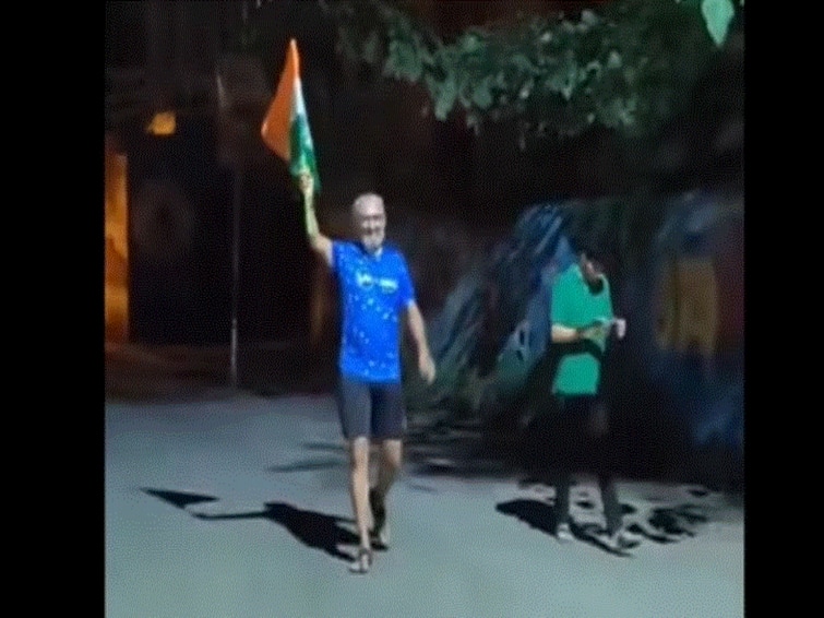 Man Walks 73 Km On Foot To Create GPS Drawing Of India Map In Bengaluru Man Walks 73 Km On Foot To Create GPS Drawing Of India Map In Bengaluru