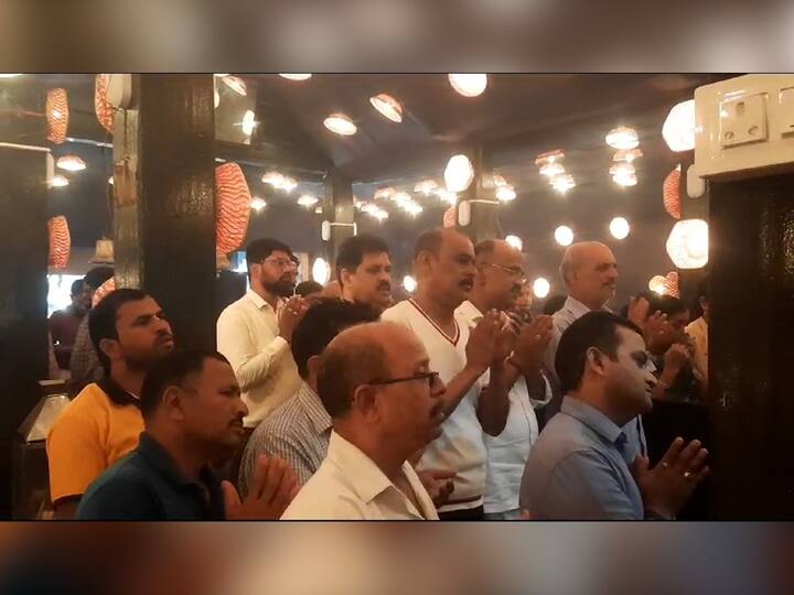 या पूजेला भक्तांनी उपस्थित राहावं, असं मंदिरातर्फे आवाहन करण्यात आलं होतं.