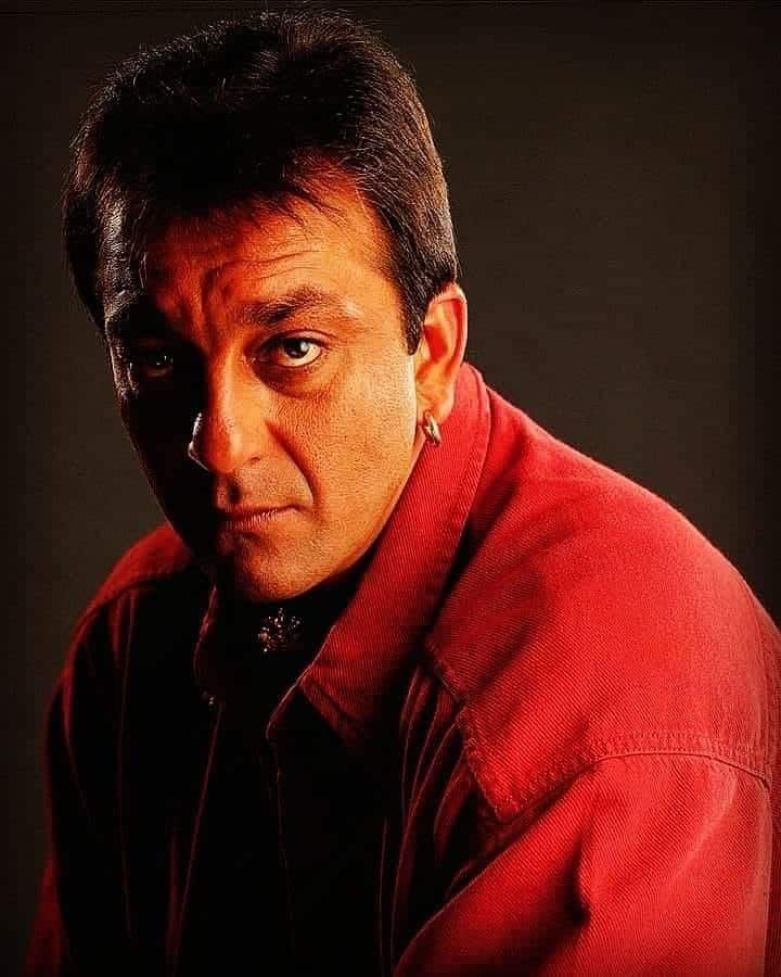 इसी के साथ संजय दत्त के फैंस के लिए ये खुशखबरी भी है कि ‘खलनायक’ एक बार फिर थिएटर्स में रिलीज की जा रही है. 30 साल बाद ये फिल्म फिर सिनेमाघरों में धमाल मचाएगी.