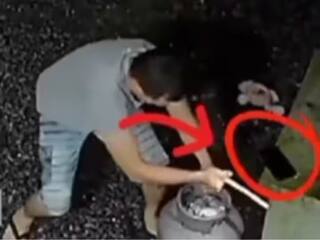 Alert: શું આપ પણ મોબાઇલ રસોડામાં લઇ જાવ છો? તો પહેલા આ વીડિયો જોઇ લો, આ આદત બની શકે છે જીવલેણ