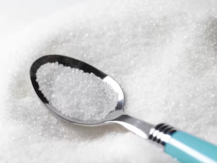 India to ban sugar exports for first time in 7 years Report வெள்ளை அரிசியை தொடர்ந்து சர்க்கரை ஏற்றுமதிக்கு விரைவில் தடை விதிக்க அரசு முடிவு?