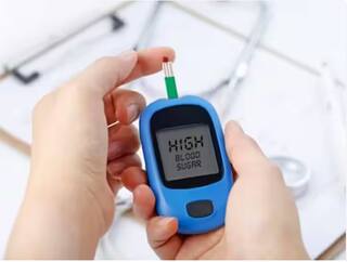 Health Tips : ਸਵੇਰੇ-ਸਵੇਰ ਵੱਧ ਜਾਂਦੈ Blood Sugar Level! ਜਾਣੋ ਇਸ ਦਾ ਕਾਰਨ ਤੇ ਉਪਾਅ...