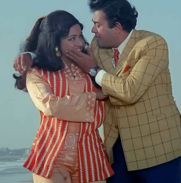 ऐसे में अपने जीवन में रंगत लाने के लिए उन्होंने अपने भाई के बेटे को गोद ले लिया. अब जब भाई का बेटा 10 साल का हुआ तो संजीव कुमार की मौत हो गई. 47 साल की एज में संजीव कुमार की मौत हार्ट अटैक से हो गई थी. वे अपने कमरे में मृत पाए गए थे.