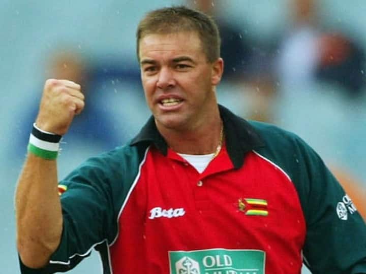 Zimbabwe Legend Heath Streak Sends Whatsapp Message To Henry Olonga Confirms Cricketer Heath Streak Is Alive Check Screenshot हीथ स्ट्रीक नॉट डेड... झिम्बाब्वेच्या माजी क्रिकेटरच्या पोस्टनं खळबळ; नेमकं घडलंय काय?