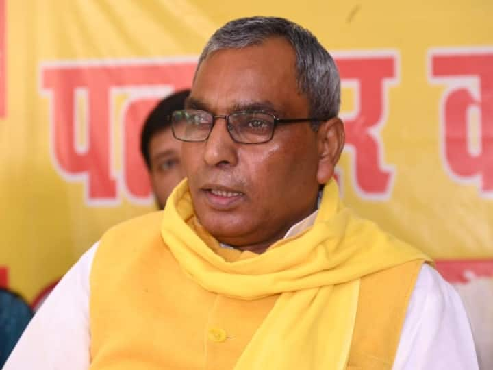 Om Prakash Rajbhar targets Akhilesh Yadav on PDA and questioned Bihar Caste Survey Data ann UP Politics: ओम प्रकाश राजभर ने बिहार के जातीय सर्वे पर उठाए सवाल, अखिलेश यादव के पीडीए पर साधा निशाना