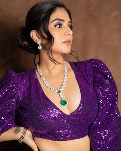 Sreemukhi Latest Photos : డ్యాన్స్ స్టేజి మీద అందం ఆడితే శ్రీముఖి మెరిస్తే