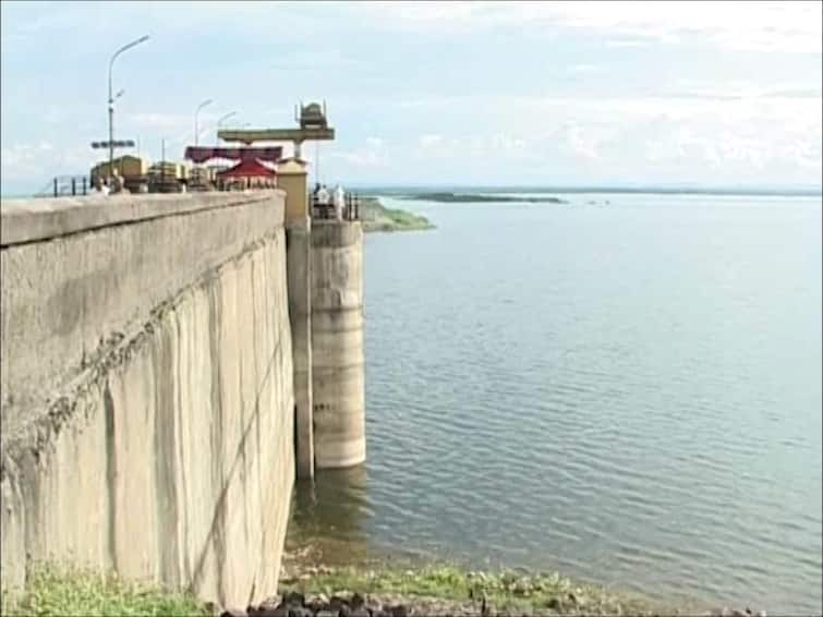 Maharashtra Beed Manjra Dam Water level Updates there is no water inflow into the Manjra Dam Only 25 percent water storage in dam Know Details Beed Manjra Dam Water Level: पाणीटंचाईचं संकट! अर्धा पावसाळा संपला तरी, मांजरा धरणात पाण्याची आवक नाहीच; धरणात केवळ 25 टक्केच पाणीसाठा