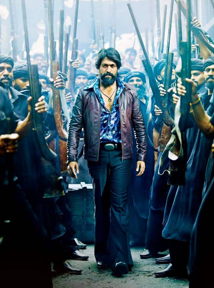 केजीएफ 2 – साउथ स्टार यश की फिल्म KGF 2 भी इस लिस्ट में शामिल है. इस शानदार फिल्म ने 23 दिनों में 401.80 करोड़ की धुंधाधार कमाई की थी.