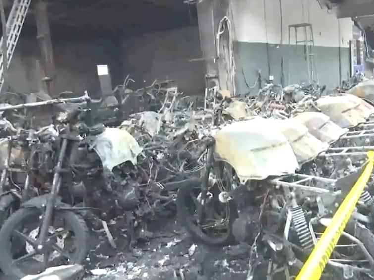 Andhra Pradesh Vijayawada Bike Showroom Fire Several Vehicles Gutted Andhra Pradesh: 500 Vehicles Gutted After Massive Fire In Bike Showroom In Vijayawada