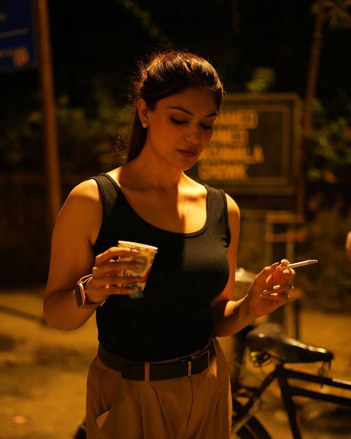 రీసెంట్ గా వివాహ బంధంలోకి అడుగు పెట్టింది. వ్యాపారవేత్త మిఖాయిల్ పాల్కివాలాను పెళ్లి చేసుకుంది.