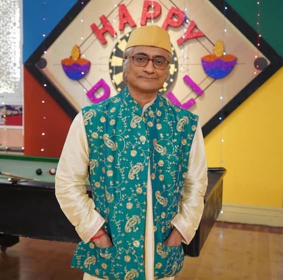 Taarak Mehta Ka Ooltah Chashmah: जब ’चंपक चाचा’ के पीछे चप्पल लेकर दौड़ी थीं ‘बबीता जी’, एक्टर की इस हरकत से हुई थीं परेशान Taarak Mehta Ka Ooltah Chashmah: जब ’चंपक चाचा’ के पीछे चप्पल लेकर दौड़ी थीं ‘बबीता जी’, एक्टर की इस हरकत से हुई थीं परेशान