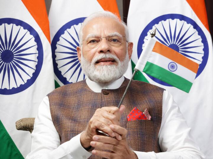 Chandrayaan-3: भारत लौटते ही इसरो वैज्ञानिकों से मिलेंगे पीएम मोदी! पहले ही कर चुके हैं वादा Chandrayaan 3 Soft Landing on Moon PM Modi will meet isro Scientist after return in india from Brics summit Chandrayaan-3: भारत लौटते ही इसरो वैज्ञानिकों से मिलेंगे पीएम मोदी! पहले ही कर चुके हैं वादा