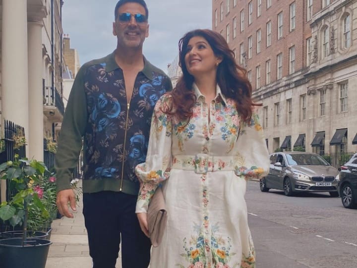 Akshay Twinkle Kissa: एक्टर अक्षय कुमार और उनकी वाइफ ट्विंकल खन्ना बी-टाउन में फैंस के फेवरेट कपल हैं. लेकिन आज हम आपको इनका वो किस्सा बता रहे हैं. जिसे सुन आपके पैरों तले जमीन खिसक जाएगी.