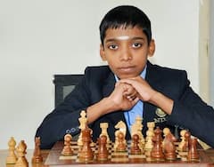 FIDE World Chess Cup : உலக செஸ் சாம்பியன் பட்டம் யாருக்கு சொந்தமாகும்? நேற்று போல் இன்றும் சாதனை படைக்குமா இந்தியா?