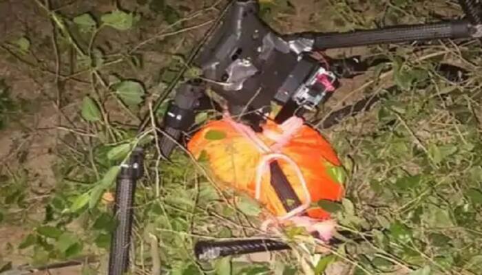 Chinese drone found on Ferozepur border, four packets of heroin recovered Ferozepur Border: ਫਿਰੋਜ਼ਪੁਰ ਸਰਹੱਦ ‘ਤੇ ਮਿਲਿਆ ਚੀਨੀ ਡਰੋਨ, ਚਾਰ ਪੈਕਟ ਹੈਰੋਇਨ ਬਰਾਮਦ