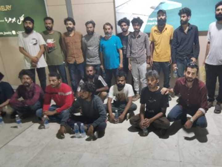 Libya Successfully Repatriated Indian youths who returned from jail after 6 months told their ordeal 'जिंदा रहने के लिए पिया टॉयलेट का पानी', लीबिया की जेल से 6 महीने बाद लौटे युवकों ने बताई आपबीती