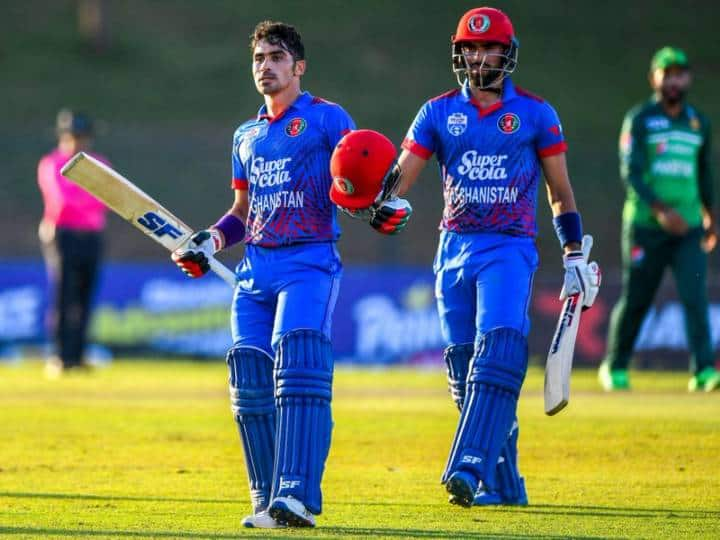 afghanistan scored 300 runs in 2nd odi against pakistan rahmanullah gurbaz played -151 -runs inning PAK vs AFG: पाकिस्तानच्या गोलंदाजांची धुलाई, आफगाणिस्तानचा 300 धावांचा डोंगर, गुरबाजचे दीडशतक