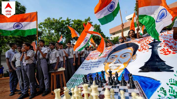 Chess World Cup: বিশ্বনাথন আনন্দের পর দ্বিতীয় ভারতীয় হিসাবে দাবা বিশ্বকাপের ফাইনালে খেললেন প্রজ্ঞাননন্দ।