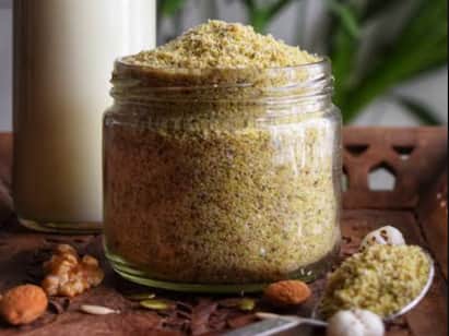 Want to be strong Grind this powder and drink it daily with milk முடியும் எலும்பும் ஸ்ட்ராங் ஆக வேண்டுமா? இந்த பொடியை அரைத்து வைத்துக் கொள்ளுங்கள்… தினமும் பாலில் கலந்து குடிக்கலாம்!