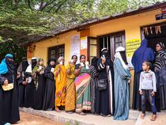 किन दो पार्टियों को पहली पसंद मानते हैं यूपी के हिंदू और मुसलमान, जानें आंकड़ों का खेल