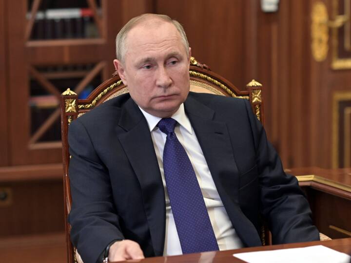 why ICC wants to arrest Vladimir Putin why President of Russia not reach the BRICS conference g20 summit abpp पुतिन को किस 'गुनाह' के लिए अरेस्ट करना चाहती है ICC, क्या गिरफ्तारी के डर से ब्रिक्स सम्मेलन में नहीं पहुंचे थे रूसी राष्ट्रपति?