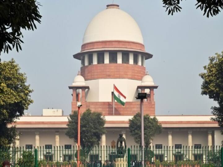 Manipur Violence : Supreme Court Transfers CBI Cases To Assam; Asks Gauhati HC CJ To Designate Judges Supereme Court On Manipur: மணிப்பூர் பாலியல் வன்கொடுமை.. சிபிஐ வழக்குகளை அசாம் மாநிலத்திற்கு மாற்றி உச்சநீதிமன்றம் உத்தரவு