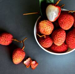 Lychee: லிச்சி சாப்பிடுவதால் ஏற்படும் நன்மைகள் பற்றி தெரியுமா?