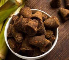 Health News: ਸ਼ੂਗਰ ਦੇ ਮਰੀਜ਼ ਖੰਡ ਦੀ ਬਜਾਏ ਖਾ ਸਕਦੇ ਗੁੜ? ਜਾਣੋ ਸਿਹਤ ਮਾਹਿਰਾਂ ਤੋਂ ਇਸ ਗੱਲ ਦਾ ਸਹੀ ਜਵਾਬ