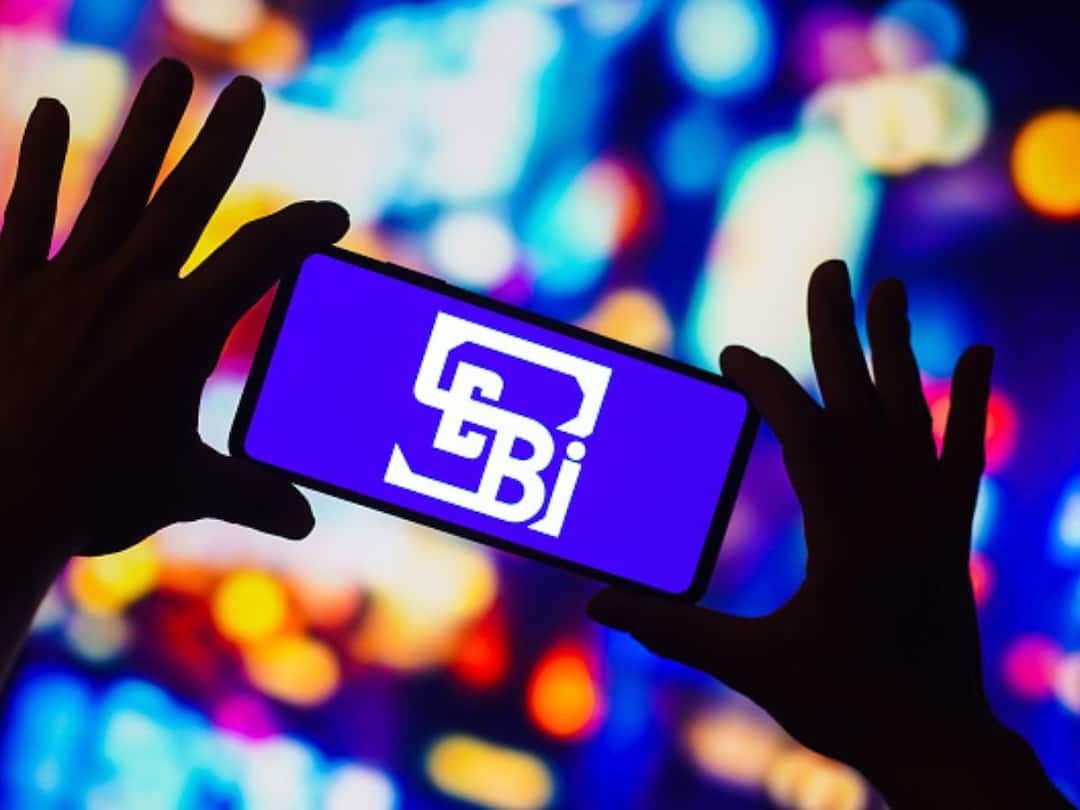 SEBI Imposes Rs 20 Lakh Fine On SIMR For Violating Regulatory Norms SEBI Imposes Rs 20 Lakh Fine On SIMR For Violating Regulatory Norms