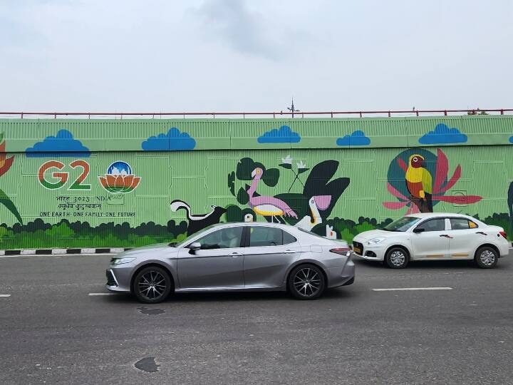 अब दिल्ली में G-20 सम्मेलन की घड़ी काफी नजदीक आ चुकी है. दिल्ली पूरी तरह से जी-20 शिखर सम्मेलन के अपने मेहमानों का स्वागत करने के लिए तैयार है. चारों तरफ दिल्ली बदली-बदली सी नजर आ रही है. आप भी जानिए जी-20 सम्मेलन से पहले कैसी है आपकी दिल्ली.