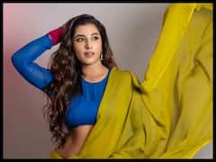 Vishnupriyaa bhimeneni: చిలకపచ్చ చీరకట్టి వయ్యారాలు పోతున్న విష్ణుప్రియ