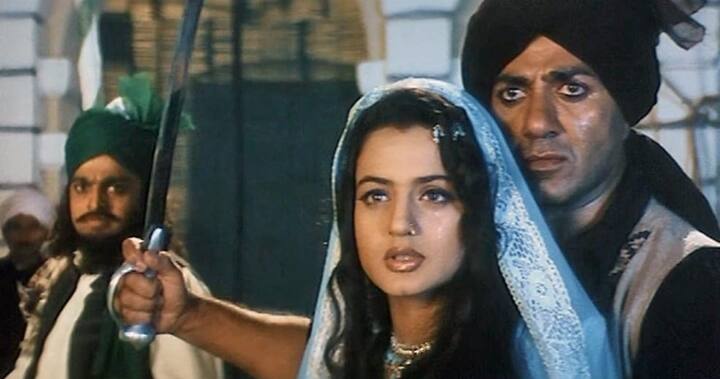 उत्तम सिंह ने कहा- उन्होंने मेरे दो गाने इस्तेमाल किए, मैंने सुना उन्होंने मेरे गानों का बैंकग्राउंड म्यूजिक लिया है. उन्हें मैंने बनाया.