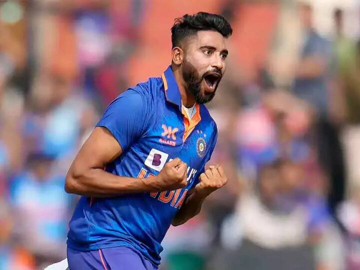 Mohammed Siraj becomes number 1 ranked ODI bowler know his recent performances records stats Mohammed Siraj: મોહમ્મદ સિરાજ ODIમાં નંબર વન બોલર બન્યો, ફાઇનલમાં તેના પ્રદર્શનને કારણે સીધો 8 સ્થાનનો કૂદકો માર્યો