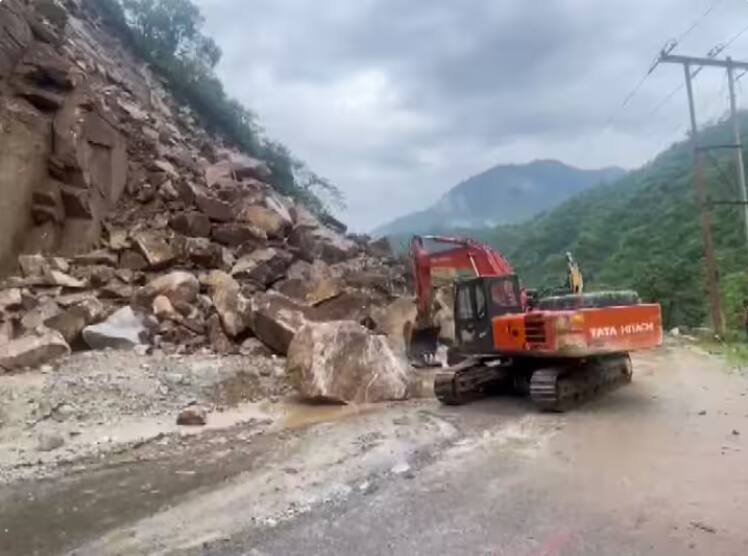 himachal rains cloudburst devastation caused by rain in himachal pradesh killed 367 people Himachal Landslide: ਹਿਮਾਚਲ ਦੀ ਤਬਾਹੀ ਨੇ 367 ਲੋਕਾਂ ਦੀ ਲਈ ਜਾਨ, 2000 ਤੋਂ ਵੱਧ ਘਰ ਤਬਾਹ