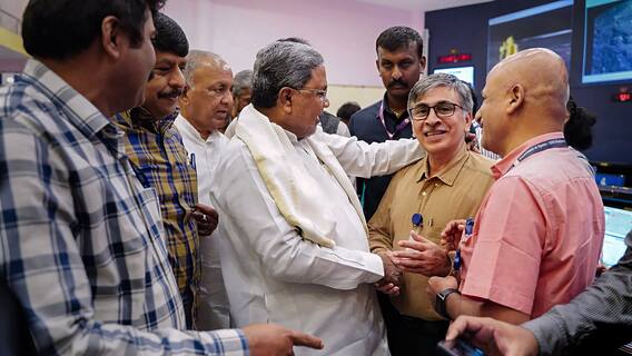 Chandrayaan-3 Mission : कर्नाटकच्या मुख्यमंत्र्यांकडून ISRO प्रमुखांसह इतर शास्त्रज्ञांचा सन्मान