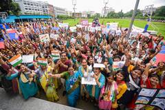 Chandrayaan 3 Celebration : लहरा दो... चांद्रयान-3 च्या यशाचा देशभरात जल्लोष, देशवासियांचा उत्साह शिगेला