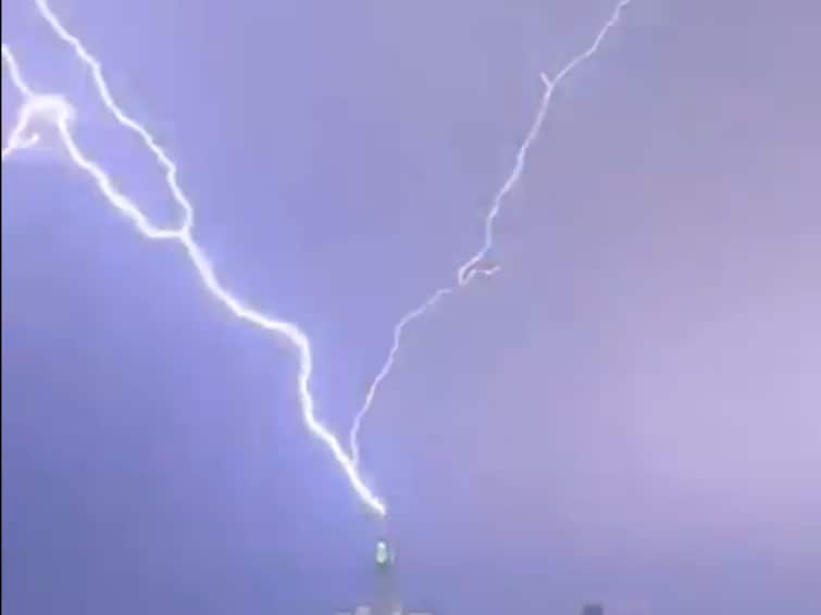 Uttar Pradesh two people died after Lightning strike in shamli UP News: आकाशीय बिजली गिरने से दो मजदूरों की मौत, हादसे के वक्त खेत में कर थे काम