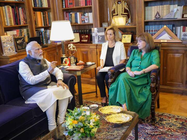 Both the leaders PM Modi and President Katerina Sakellaropoulou met in Athens and discussed several issues to strengthen the India-Greece friendship as well as ways to boost sustainable development. Sakellaropoulou also congratulated India on the success of Chandrayaan-3.  (Source: X/@narendramodi)