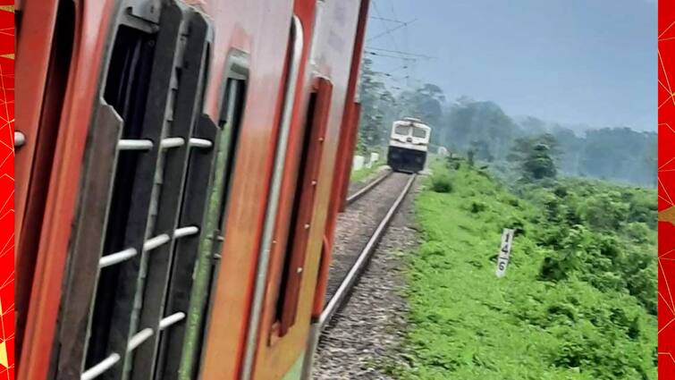 Vistadome Tourist Special Train Averts Accident Between Siliguri Junction And Gulma Station Train Incident:কাফলিং ছিঁড়ে ১০০ মিটার এগিয়ে গেল ভিস্তাডোম ট্রেনের ইঞ্জিন, বড়সড় দুর্ঘটনা এড়াল রেল
