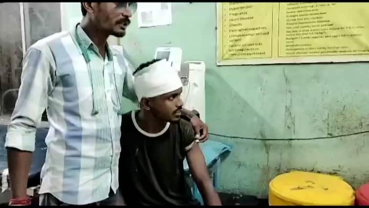 Youth Beaten Allegedly For Protesting Against Drinking And Gambling In Front Of House At Canning Canning Incident:মদ ও জুয়া খেলার প্রতিবাদ করায় যুবককে মারধরের অভিযোগ, ফাটল মাথা
