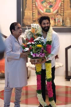 బ్రహ్మానందం ఇంట్లో ఐకాన్ స్టార్ - ఎందుకు వెళ్లారంటే?