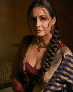 Dia Mirza Looks Royal In Maroon Anarkali Kurta