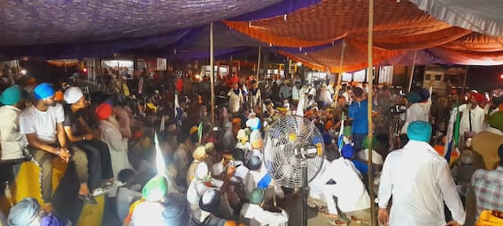 Farmers Protest - ਅੱਧੀ ਰਾਤ ਕਿਸਾਨਾਂ ਦੇ ਧਰਨੇ ਤੋਂ ਆ ਗਈ ਵੱਡੀ ਖ਼ਬਰ, ਪੰਜਾਬ ਸਰਕਾਰ ਨੂੰ ਲਿਖਣਾ ਪਿਆ ਕੇਂਦਰ ਨੂੰ ਲੈਟਰ Farmers Protest - ਅੱਧੀ ਰਾਤ ਕਿਸਾਨਾਂ ਦੇ ਧਰਨੇ ਤੋਂ ਆ ਗਈ ਵੱਡੀ ਖ਼ਬਰ, ਪੰਜਾਬ ਸਰਕਾਰ ਨੂੰ ਲਿਖਣਾ ਪਿਆ ਕੇਂਦਰ ਨੂੰ ਲੈਟਰ