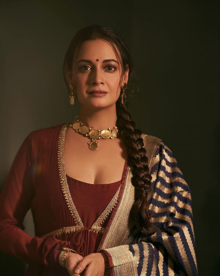 Her outfit comprised a maroon Anarkali kurti with golden border. (Image Source: Instagram/ Dia Mirza)