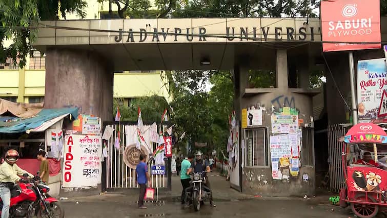 'Azad Kashmir', 'Free Palestine' Graffiti At Kolkata's Jadavpur University Sparks Row