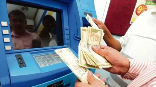 ਪੈਸੇ ਕਢਵਾਉਣ ਤੋਂ ਇਲਾਵਾ, ਤੁਸੀਂ ATM ਮਸ਼ੀਨ ਰਾਹੀਂ ਆਪਣੇ ਖਾਤੇ ਦਾ ਬੈਲੇਂਸ ਵੀ ਚੈੱਕ ਕਰ ਸਕਦੇ ਹੋ। ਤੁਹਾਡੇ ਪਿਛਲੇ 10 ਦਿਨਾਂ ਦੇ ਲੈਣ-ਦੇਣ ਨੂੰ ਵੀ ਪ੍ਰਦਰਸ਼ਿਤ ਕੀਤਾ ਜਾਵੇਗਾ। ਮੈਨੂੰ ਮਿੰਨੀ ਸਟੇਟਮੈਂਟ ਦੱਸੋ ਤੁਸੀਂ ਪਿਛਲੇ 10 ਟ੍ਰਾਂਜੈਕਸ਼ਨਾਂ ਦੀ ਜਾਂਚ ਕਰ ਸਕਦੇ ਹੋ।